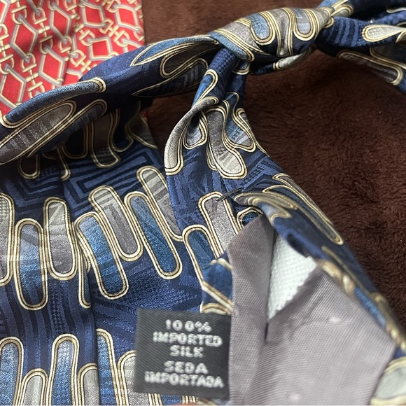Silk Ties - Picture 8 of 8